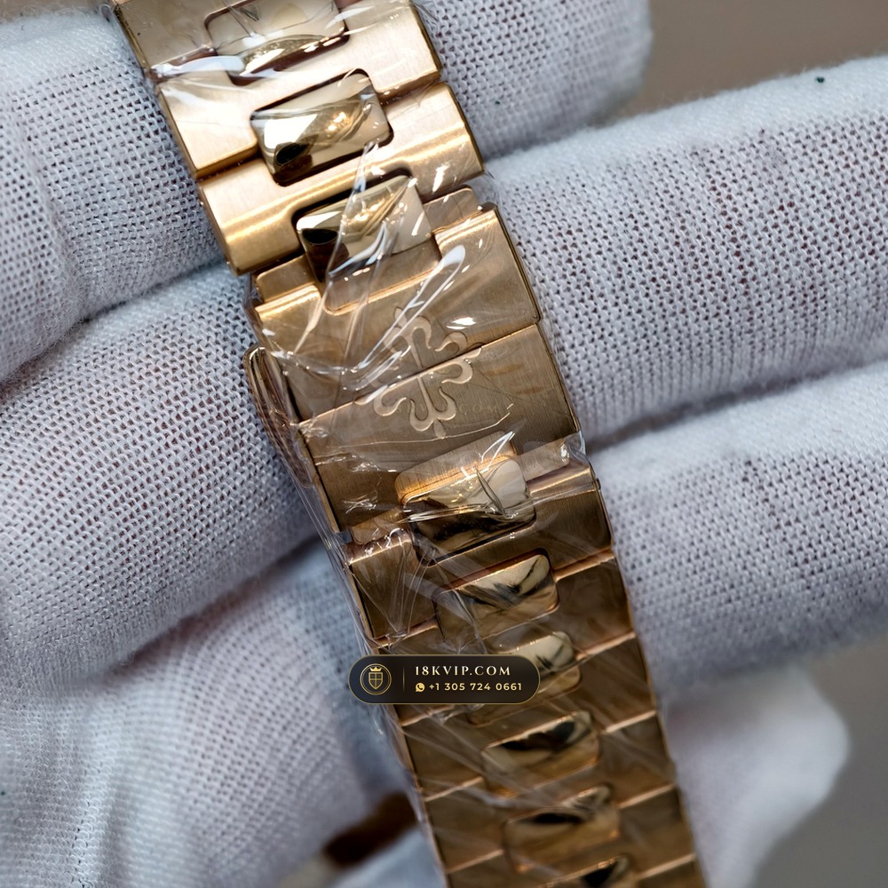 Patek Philippe Nautilus Moonphase & Power Reserve Diamond-Set Bezel 18K Rose Gold Ref. 5712R — Private Vault Edition — Studio Gallery Plate VII in 18K Rose Gold Au750 (106.0g Verified Mass, Patek Philippe Cal. 240 PS IRM C LU - 22K Gold Micro-Rotor)