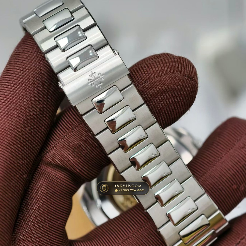 Patek Philippe Nautilus Self-Winding Ref. 5711/1A-010 — Private Vault Edition — Studio Gallery Plate VIII in 904L Stainless Steel Custom Architecture (115.2g Verified Mass, Patek Philippe Cal. 26-330 S C / Cal. 324 S C - 21K Gold Rotor)