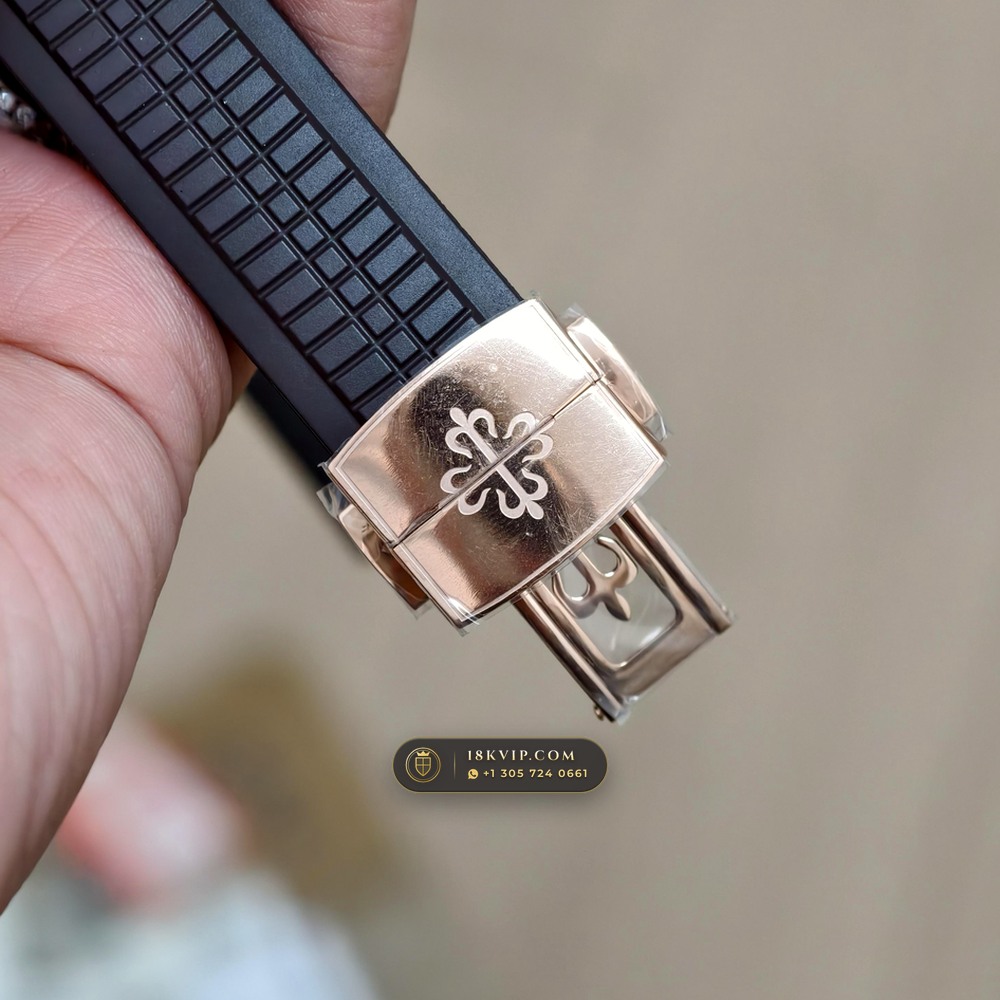 Patek Philippe Aquanaut Extra-Large Self-Winding 18K Rose Gold Hand-Chamfered Bevel Spec Ref. 5167R — Private Vault Edition — Studio Gallery Plate VIII in 18K Rose Gold Au750 (108.2g Verified Mass, Patek Philippe Cal. 324 S C - 21K Gold Rotor)