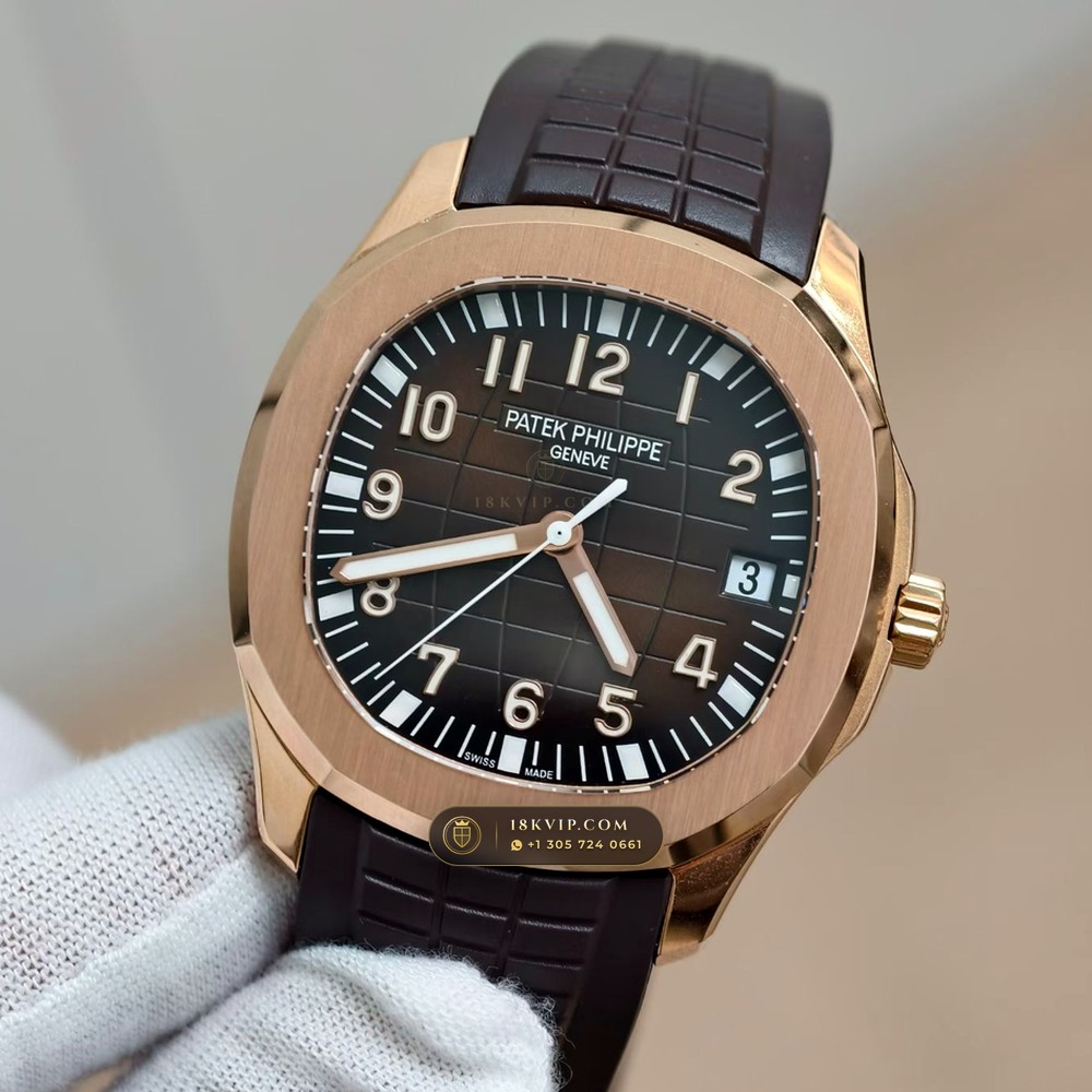 Patek Philippe Aquanaut Extra-Large Self-Winding 18K Rose Gold Sapphire Caseback Spec Ref. 5167R — Private Vault Edition — Studio Gallery Plate II in 18K Rose Gold Au750 (108.2g Verified Mass, Patek Philippe Cal. 324 S C - 21K Gold Rotor)
