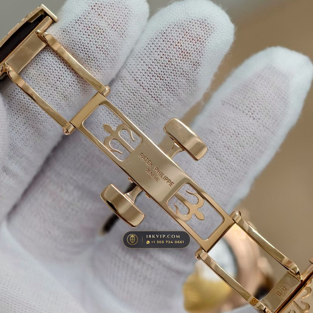 Patek Philippe Aquanaut Extra-Large Self-Winding 18K Rose Gold Sapphire Caseback Spec Ref. 5167R — Private Vault Edition — Studio Gallery Plate VI in 18K Rose Gold Au750 (108.2g Verified Mass, Patek Philippe Cal. 324 S C - 21K Gold Rotor)