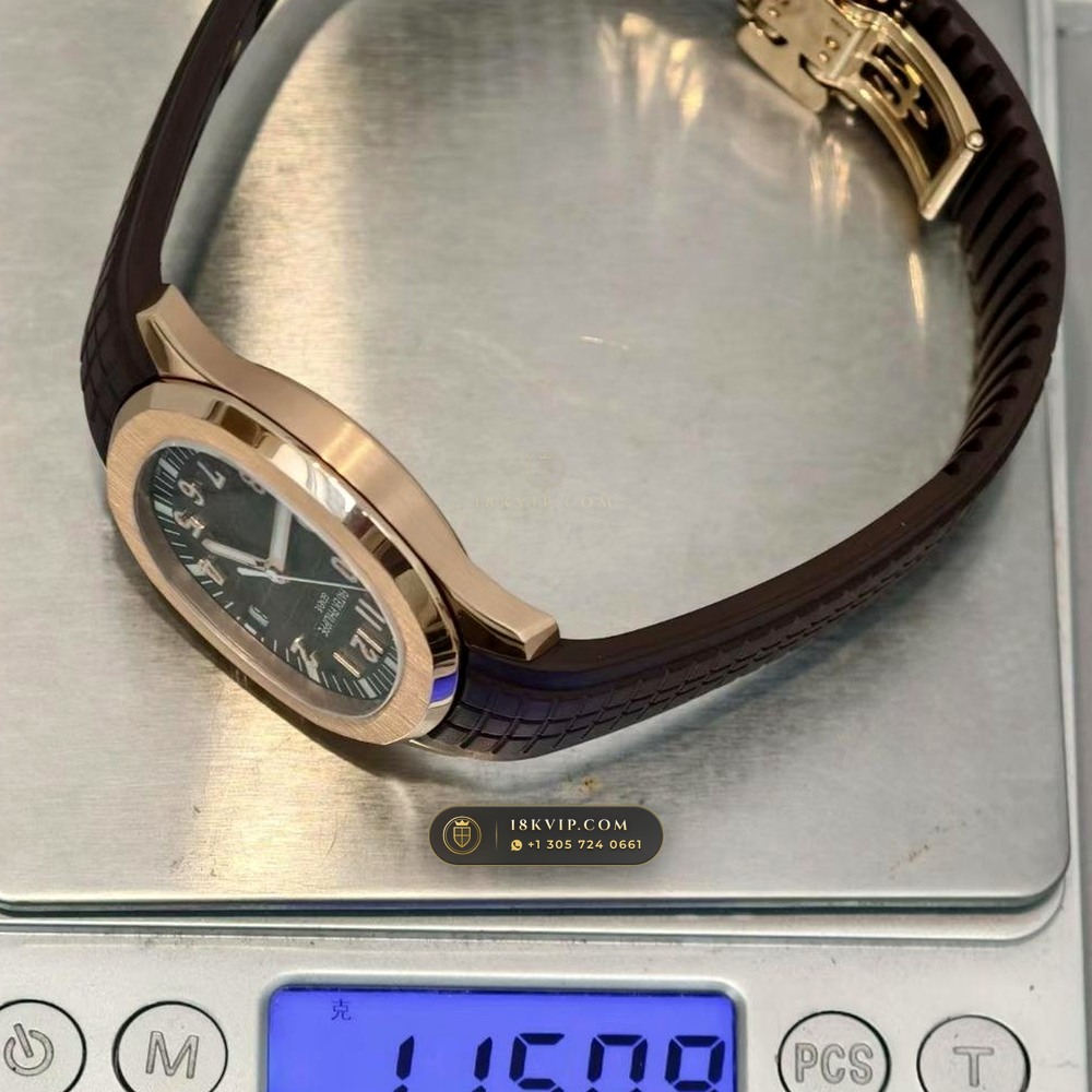 Patek Philippe Aquanaut Extra-Large Self-Winding 18K Rose Gold Sapphire Caseback Spec Ref. 5167R — Private Vault Edition — Studio Gallery Plate VII in 18K Rose Gold Au750 (108.2g Verified Mass, Patek Philippe Cal. 324 S C - 21K Gold Rotor)