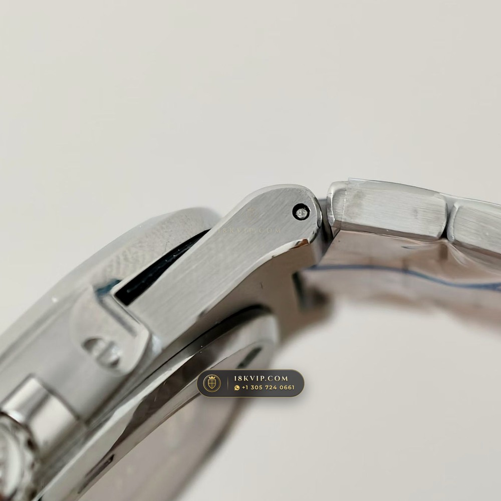 Patek Philippe Nautilus Self-Winding Hand-Chamfered Bevel Spec Ref. 5711A — Private Vault Edition — Studio Gallery Plate V in 904L Stainless Steel Custom Architecture (114.9g Verified Mass, Patek Philippe Cal. 26-330 S C / Cal. 324 S C - 21K Gold Rotor)