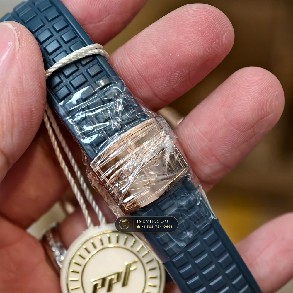 Patek Philippe Aquanaut Luce Annual Calendar 18K Rose Gold Geneva Atelier Spec Ref. 5261R — Private Vault Edition — Studio Gallery Plate V in 18K Rose Gold Au750 (104.5g Verified Mass, Patek Philippe Cal. 26-330 S QA LU)