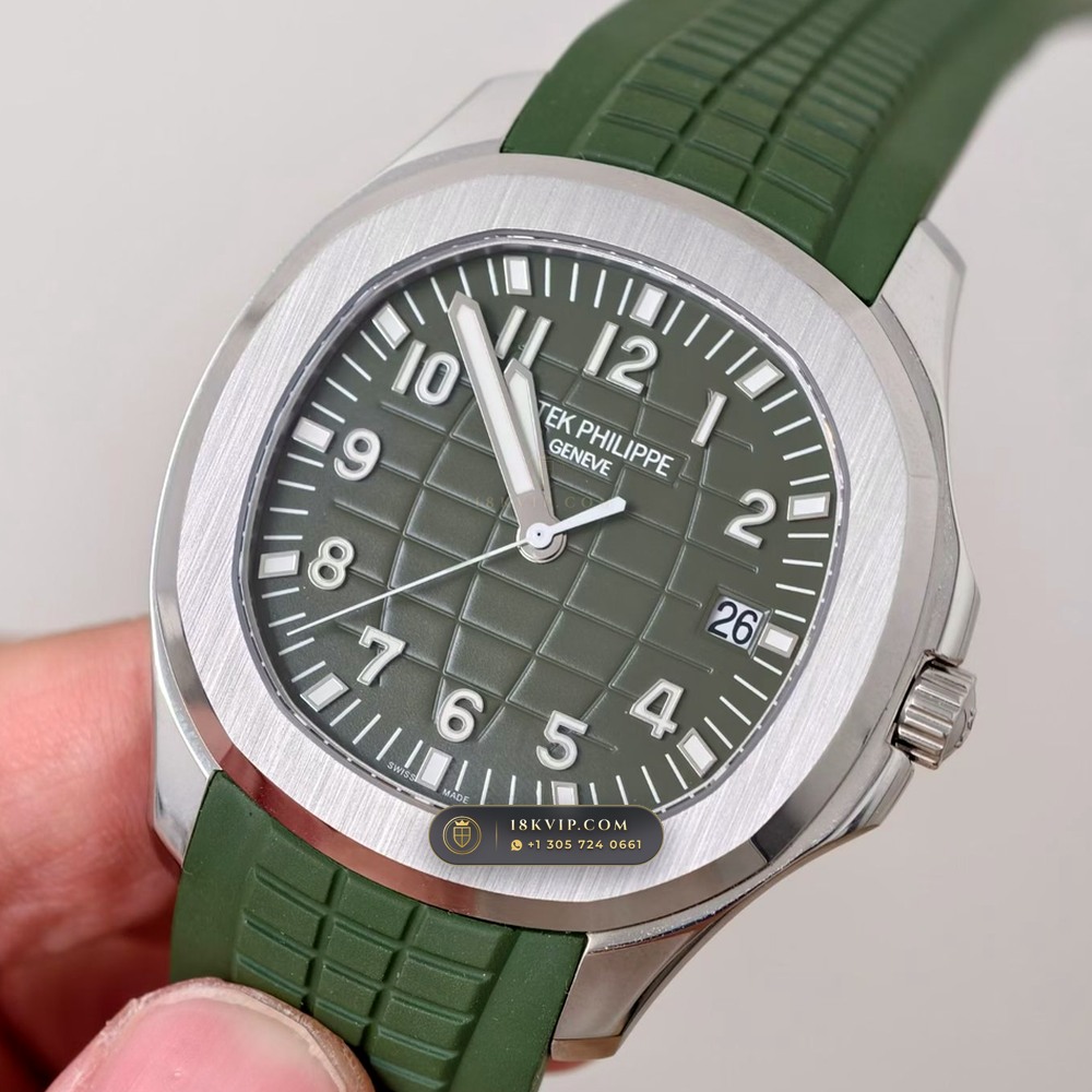 Patek Philippe Aquanaut Jumbo 42.2mm 18K White Gold Geneva Atelier Spec Ref. 5168G — Private Vault Edition — Studio Gallery Plate IV in 18K White Gold Au750 (120.9g Verified Mass, Patek Philippe Cal. 324 S C - 21K Gold Rotor)