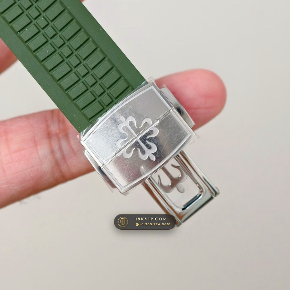 Patek Philippe Aquanaut Jumbo 42.2mm 18K White Gold Geneva Atelier Spec Ref. 5168G — Private Vault Edition — Studio Gallery Plate VIII in 18K White Gold Au750 (120.9g Verified Mass, Patek Philippe Cal. 324 S C - 21K Gold Rotor)
