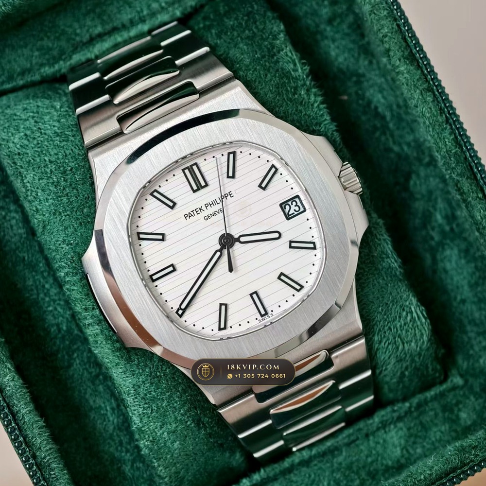 Patek Philippe Nautilus Self-Winding Custom SW Dial Deep Crystal Optics Ref. 5711/1A-011 — Private Vault Edition — Studio Gallery Plate II in 904L Stainless Steel Custom Architecture (114.8g Verified Mass, Patek Philippe Cal. 26-330 S C / Cal. 324 S C - 21K Gold Rotor)
