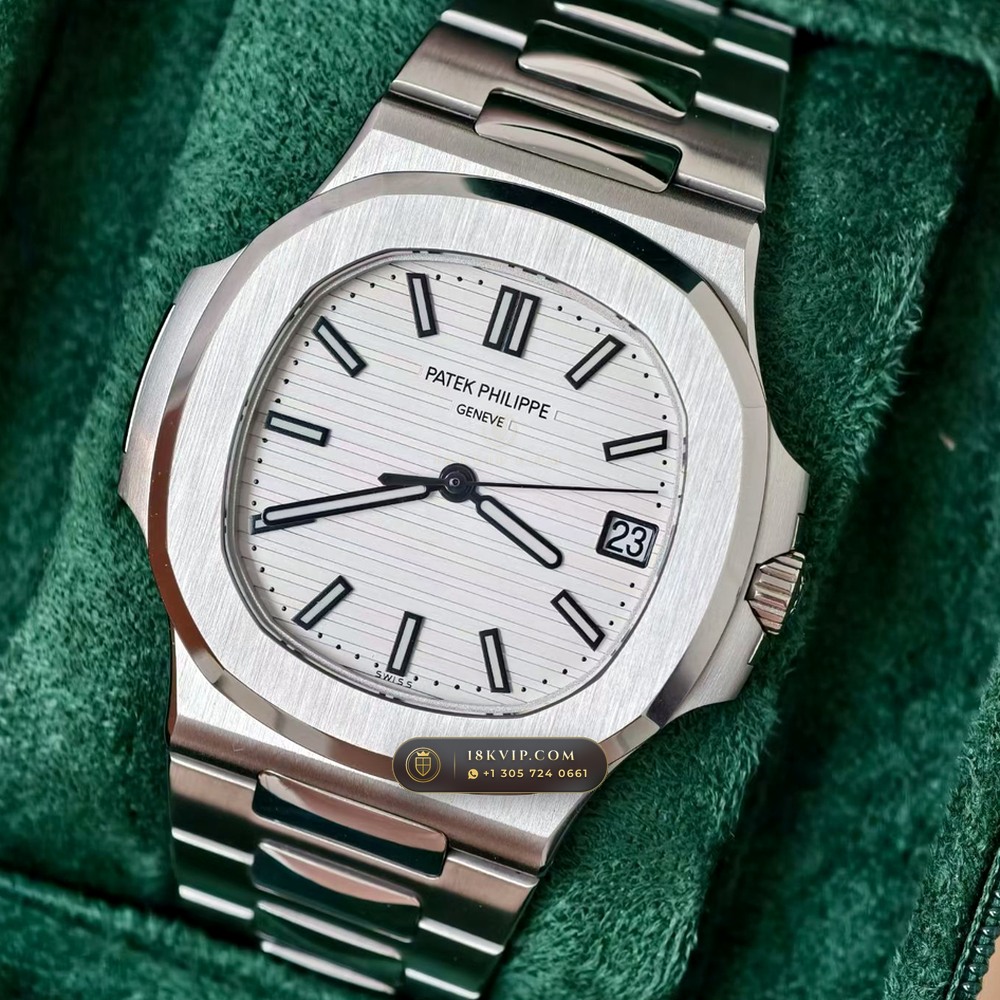 Patek Philippe Nautilus Self-Winding Custom SW Dial Deep Crystal Optics Ref. 5711/1A-011 — Private Vault Edition — Studio Gallery Plate III in 904L Stainless Steel Custom Architecture (114.8g Verified Mass, Patek Philippe Cal. 26-330 S C / Cal. 324 S C - 21K Gold Rotor)