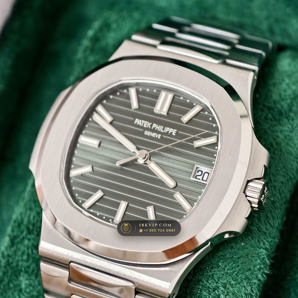 Patek Philippe Nautilus Self-Winding Master Watchmaker Spec Ref. 5711A — Private Vault Edition — Studio Gallery Plate IV in 904L Stainless Steel Custom Architecture (114.9g Verified Mass, Patek Philippe Cal. 26-330 S C / Cal. 324 S C - 21K Gold Rotor)