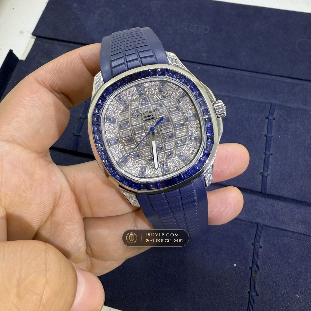 Patek Philippe Aquanaut Luce Haute Joaillerie Baguette Emerald Bezel 18K White Gold Geneva Atelier Spec Ref. 5268/461G-001 — Private Vault Edition — Studio Gallery Plate III in 18K White Gold Au750 (114.6g Verified Mass, Patek Philippe Cal. 26-330 S C - 21K Gold Rotor)