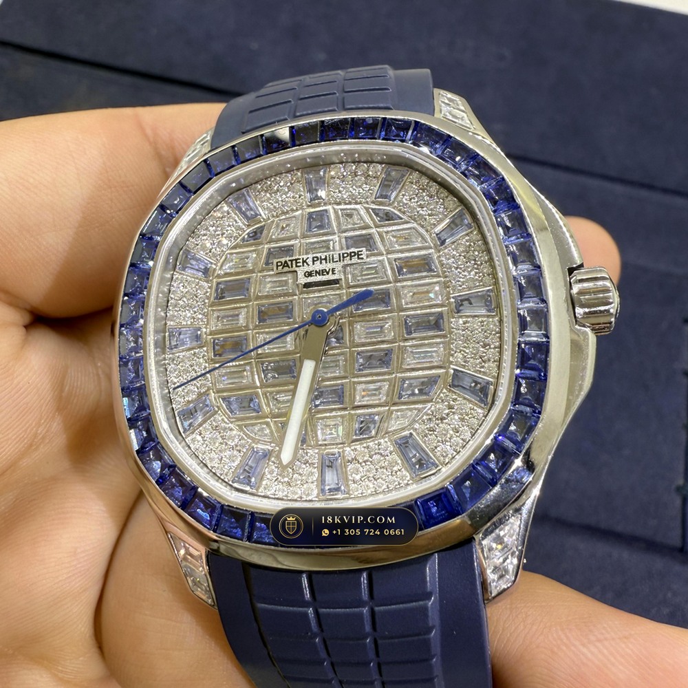 Patek Philippe Aquanaut Luce Haute Joaillerie Baguette Emerald Bezel 18K White Gold Geneva Atelier Spec Ref. 5268/461G-001 — Private Vault Edition — Studio Gallery Plate V in 18K White Gold Au750 (114.6g Verified Mass, Patek Philippe Cal. 26-330 S C - 21K Gold Rotor)