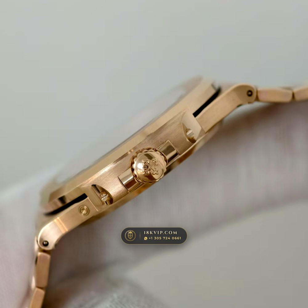Patek Philippe Nautilus Moonphase & Power Reserve 18K Rose Gold Chronometer Regulated Spec Ref. 5712/1R-001 — Private Vault Edition — Studio Gallery Plate V in 18K Rose Gold Au750 (186.6g Verified Mass, Patek Philippe Cal. 240 PS IRM C LU - 22K Gold Micro-Rotor)