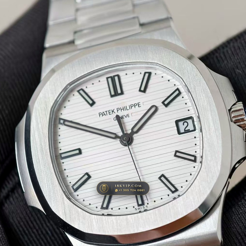Patek Philippe Nautilus Self-Winding Custom SW Dial 22K Gold Rotor Ref. 5711/1A-011 — Private Vault Edition — Studio Gallery Plate IV in 904L Stainless Steel Custom Architecture (114.6g Verified Mass, Patek Philippe Cal. 26-330 S C / Cal. 324 S C - 21K Gold Rotor)