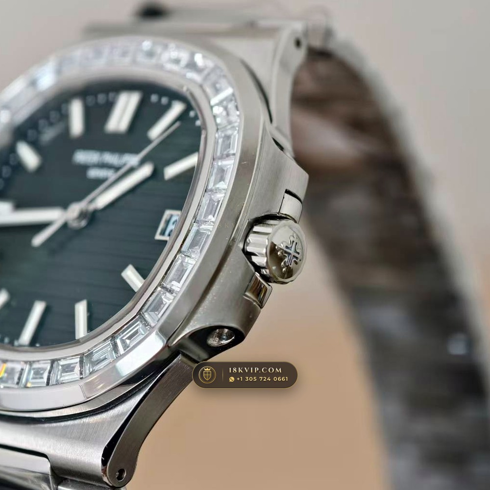 Patek Philippe Nautilus Self-Winding Diamond-Set Bezel Custom SW Dial Free-Sprung Calibre Ref. 5711/1300A-001 — Private Vault Edition — Studio Gallery Plate V in 904L Stainless Steel Custom Architecture (118.4g Verified Mass, Patek Philippe Cal. 26-330 S C / Cal. 324 S C - 21K Gold Rotor)