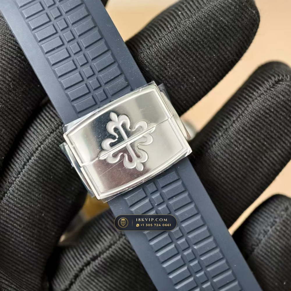 Patek Philippe Aquanaut Jumbo 42.2mm 18K White Gold Hand-Finished Buff Dial 5-Axis CNC Case Ref. 5168G — Private Vault Edition — Studio Gallery Plate VIII in 18K White Gold Au750 (120.2g Verified Mass, Patek Philippe Cal. 324 S C - 21K Gold Rotor)