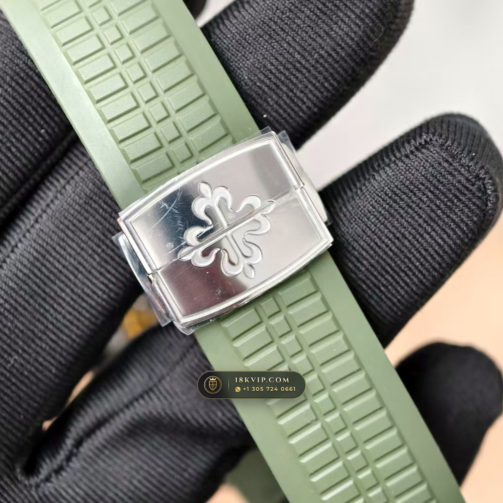 Patek Philippe Aquanaut Jumbo 42.2mm 18K White Gold Zurich Collector Spec Ref. 5168G — Private Vault Edition — Studio Gallery Plate VII in 18K White Gold Au750 (120.9g Verified Mass, Patek Philippe Cal. 324 S C - 21K Gold Rotor)