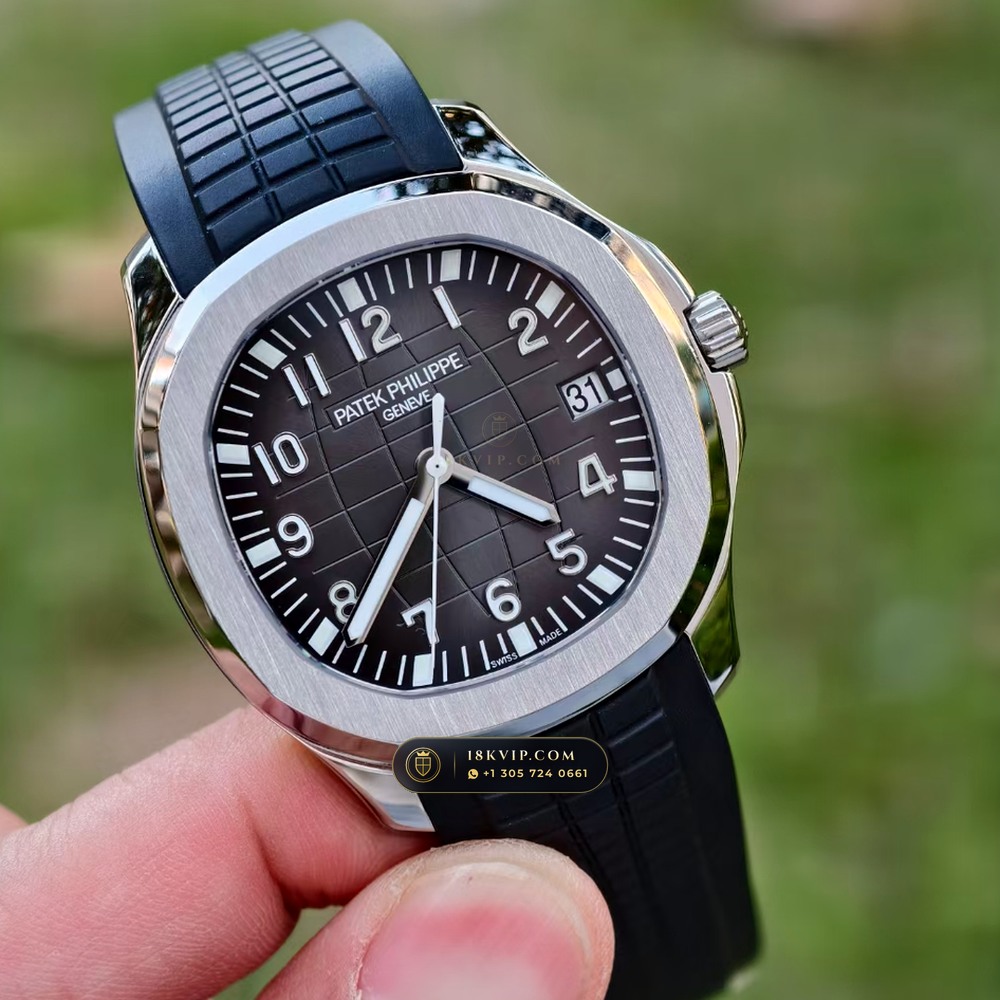 Patek Philippe Aquanaut Extra-Large Self-Winding Master Watchmaker Spec Ref. 5167A — Private Vault Edition — Studio Gallery Plate II in 904L Stainless Steel Custom Architecture (79.1g Verified Mass, Patek Philippe Cal. 324 S C - 21K Gold Rotor)