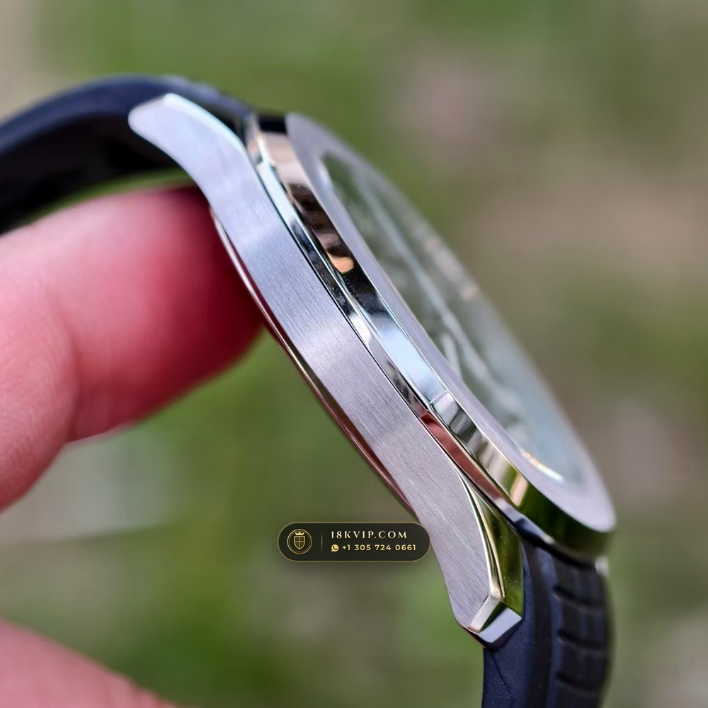 Patek Philippe Aquanaut Extra-Large Self-Winding Master Watchmaker Spec Ref. 5167A — Private Vault Edition — Studio Gallery Plate IV in 904L Stainless Steel Custom Architecture (79.1g Verified Mass, Patek Philippe Cal. 324 S C - 21K Gold Rotor)