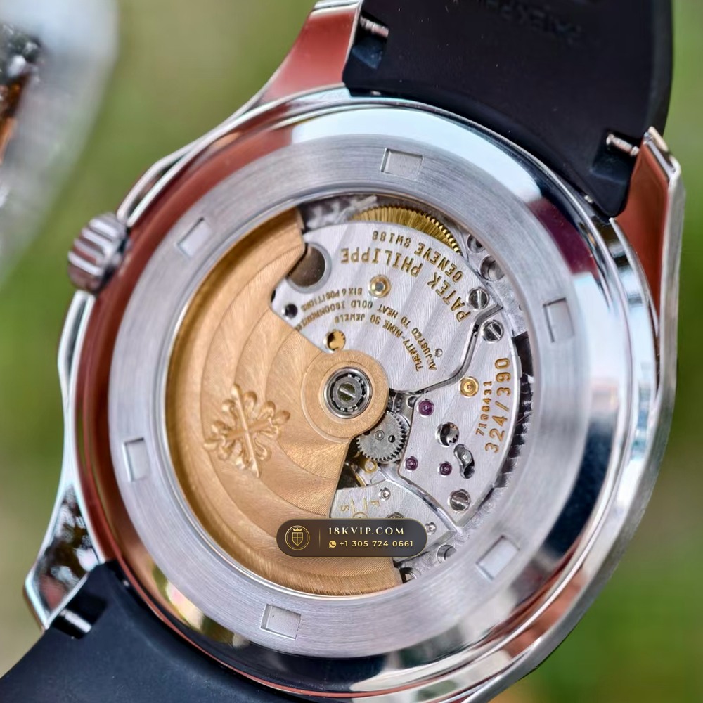 Patek Philippe Aquanaut Extra-Large Self-Winding Master Watchmaker Spec Ref. 5167A — Private Vault Edition — Studio Gallery Plate VII in 904L Stainless Steel Custom Architecture (79.1g Verified Mass, Patek Philippe Cal. 324 S C - 21K Gold Rotor)