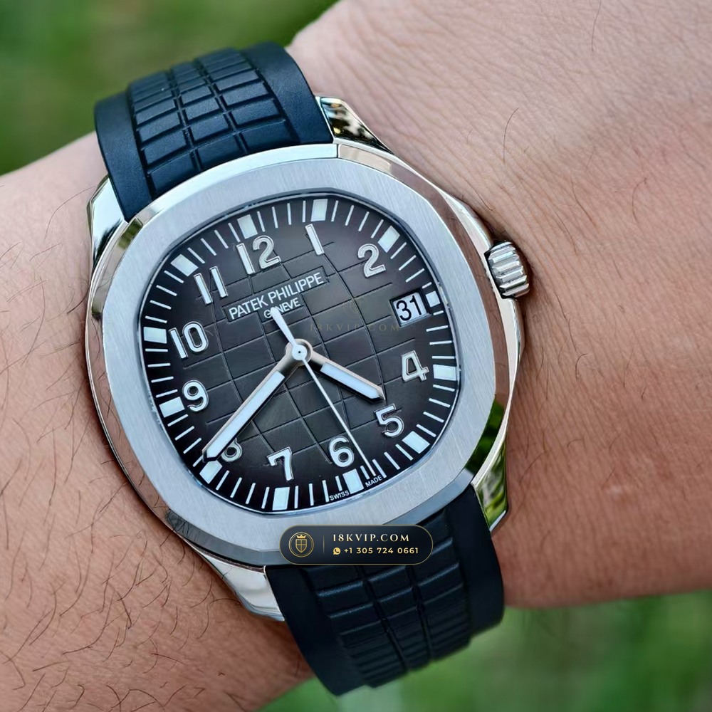 Patek Philippe Aquanaut Extra-Large Self-Winding Master Watchmaker Spec Ref. 5167A — Private Vault Edition — Studio Gallery Plate VIII in 904L Stainless Steel Custom Architecture (79.1g Verified Mass, Patek Philippe Cal. 324 S C - 21K Gold Rotor)