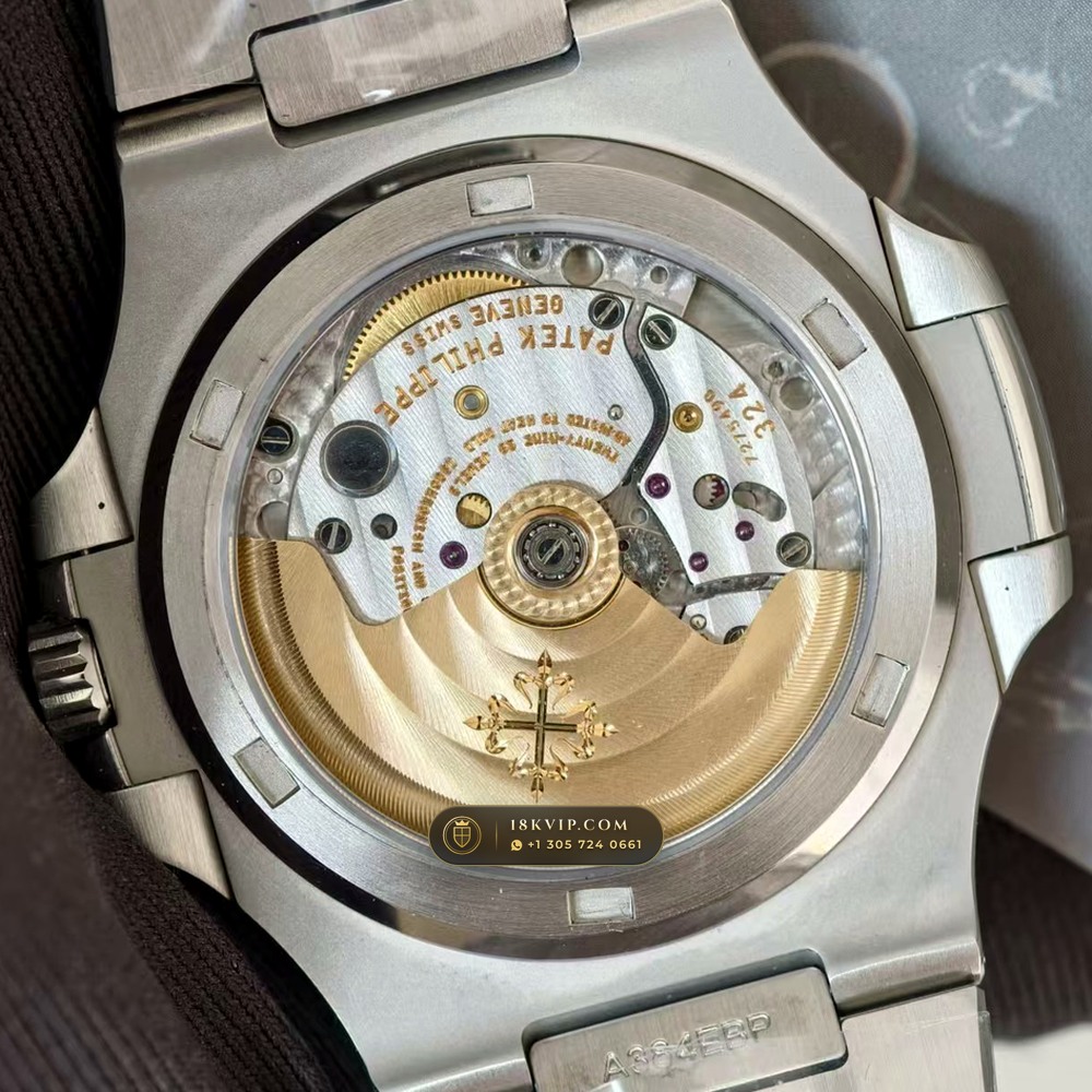 Patek Philippe Nautilus Self-Winding Custom SW Dial Free-Sprung Calibre Ref. 5711A — Private Vault Edition — Studio Gallery Plate VI in 904L Stainless Steel Custom Architecture (114.9g Verified Mass, Patek Philippe Cal. 26-330 S C / Cal. 324 S C - 21K Gold Rotor)