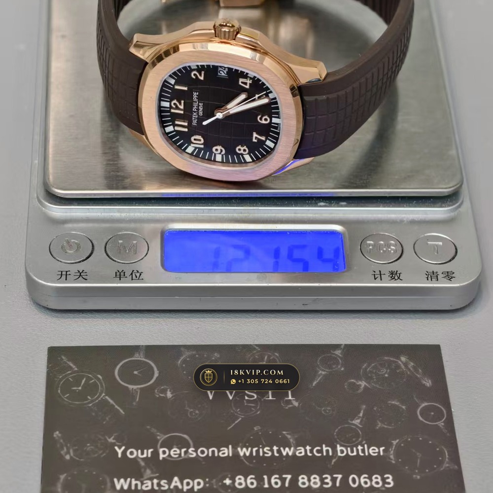 Patek Philippe Aquanaut Extra-Large Self-Winding 18K Rose Gold Master Watchmaker Spec Ref. 5167R — Private Vault Edition — Studio Gallery Plate VII in 18K Rose Gold Au750 (108.6g Verified Mass, Patek Philippe Cal. 324 S C - 21K Gold Rotor)