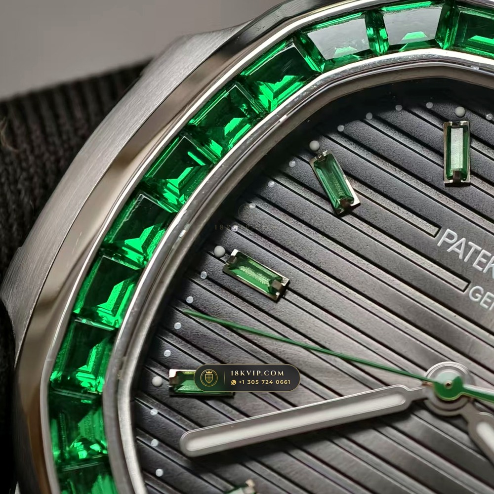 Patek Philippe Nautilus Self-Winding Baguette Emerald Bezel 950 Platinum 22K Gold Rotor Ref. 5711/113P-001 — Private Vault Edition — Studio Gallery Plate XII in 950 Platinum Pt950 (244.9g Verified Mass, Patek Philippe Cal. 26-330 S C / Cal. 324 S C - 21K Gold Rotor)