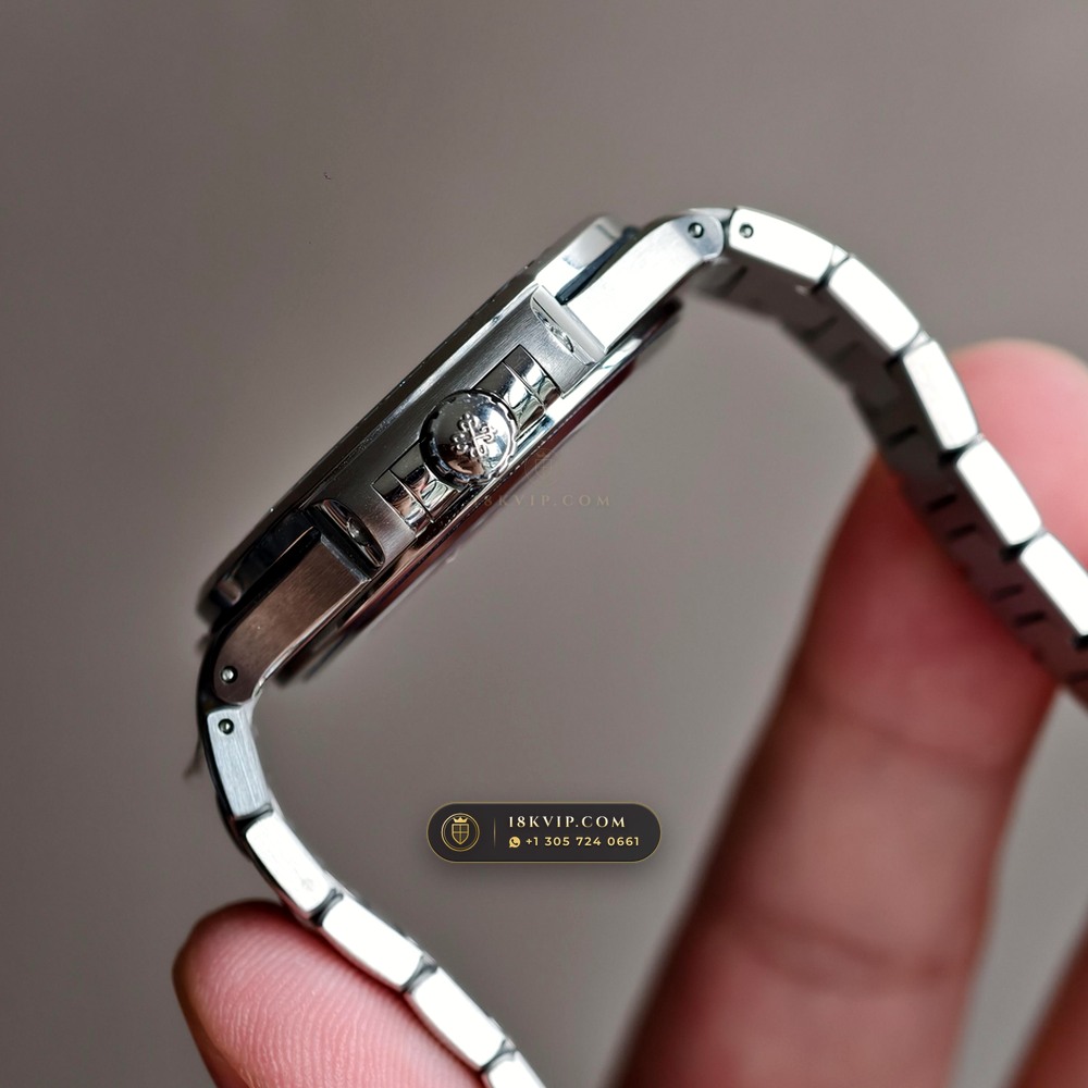 Patek Philippe Nautilus Ladies Automatic Diamond-Set Bezel Ref. 7118/1200A-011 — Private Vault Edition — Studio Gallery Plate V in 904L Stainless Steel Custom Architecture (96.4g Verified Mass, Patek Philippe Cal. 324 S C - 21K Gold Rotor)