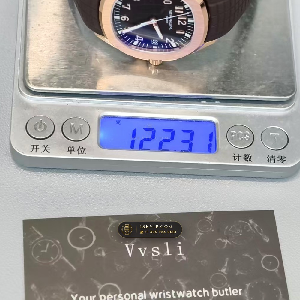 Patek Philippe Aquanaut Extra-Large Self-Winding 18K Rose Gold Monte-Carlo Showroom Spec Ref. 5167R — Private Vault Edition — Studio Gallery Plate IX in 18K Rose Gold Au750 (108.1g Verified Mass, Patek Philippe Cal. 324 S C - 21K Gold Rotor)