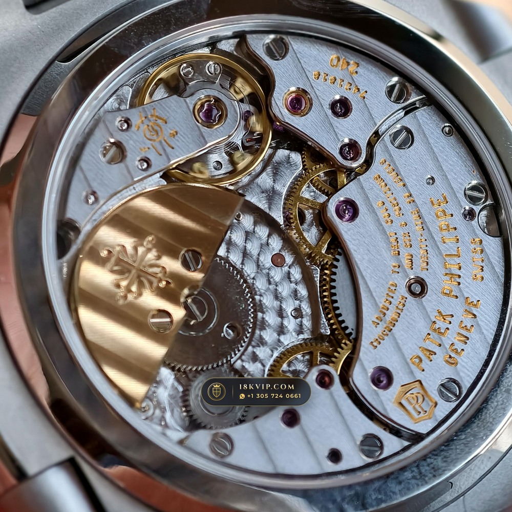 Patek Philippe Nautilus Moonphase & Power Reserve Custom SW Dial 22K Gold Rotor Ref. 5712/1A — Private Vault Edition — Studio Gallery Plate VI in 904L Stainless Steel Custom Architecture (116.9g Verified Mass, Patek Philippe Cal. 240 PS IRM C LU - 22K Gold Micro-Rotor)