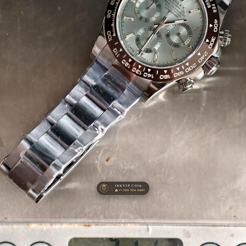 Rolex Cosmograph Daytona Platona Ice-Blue Baguette Diamond Dial 950 Platinum Ref. 116506 — Private Vault Edition — Studio Gallery Plate VIII in 950 Platinum Pt950 (282.0g Verified Mass, Rolex Manufacture Cal. 4130 - 72h Power Reserve)