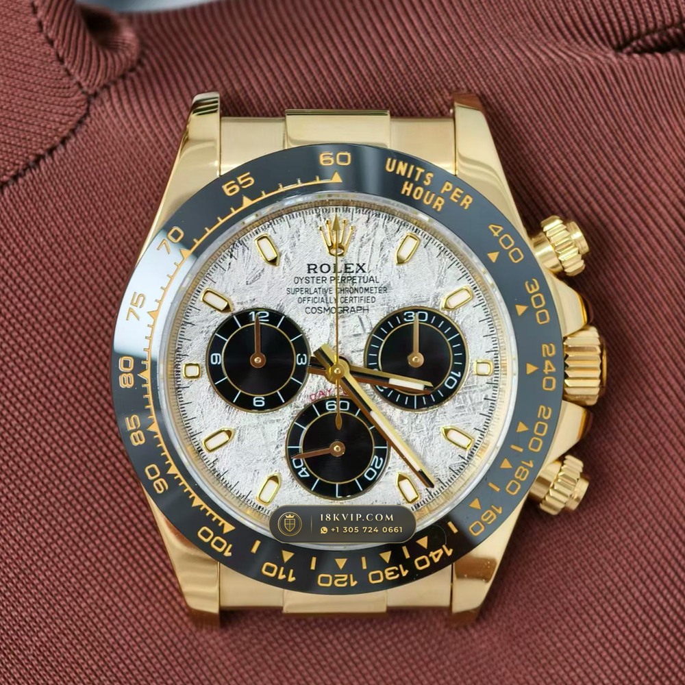 Rolex Cosmograph Daytona Gibeon Meteorite Dial 18K Yellow Gold Ref. 116518LN — Private Vault Edition — Studio Gallery Plate III in 18K Yellow Gold Au750 (160.3g Verified Mass, Rolex Manufacture Cal. 4130 - 72h Power Reserve)