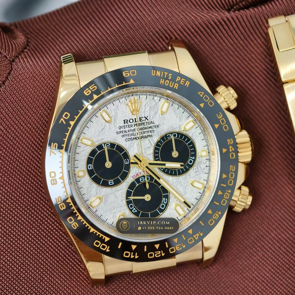 Rolex Cosmograph Daytona Gibeon Meteorite Dial 18K Yellow Gold Ref. 116518LN — Private Vault Edition — Studio Gallery Plate IV in 18K Yellow Gold Au750 (160.3g Verified Mass, Rolex Manufacture Cal. 4130 - 72h Power Reserve)