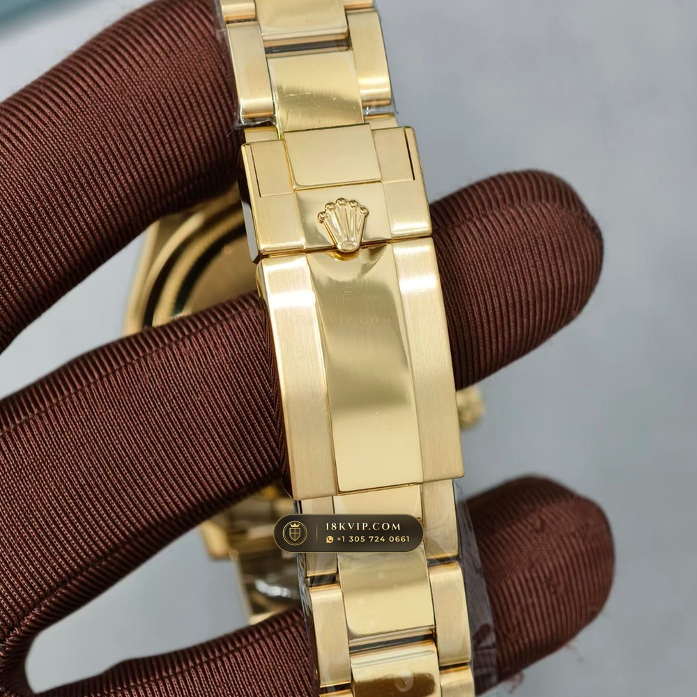 Rolex Cosmograph Daytona 18K Yellow Gold Ref. 126508 — Private Vault Edition — Studio Gallery Plate VIII in 18K Yellow Gold Au750 (216.5g Verified Mass, Rolex Manufacture Cal. 4131 - 72h Power Reserve)