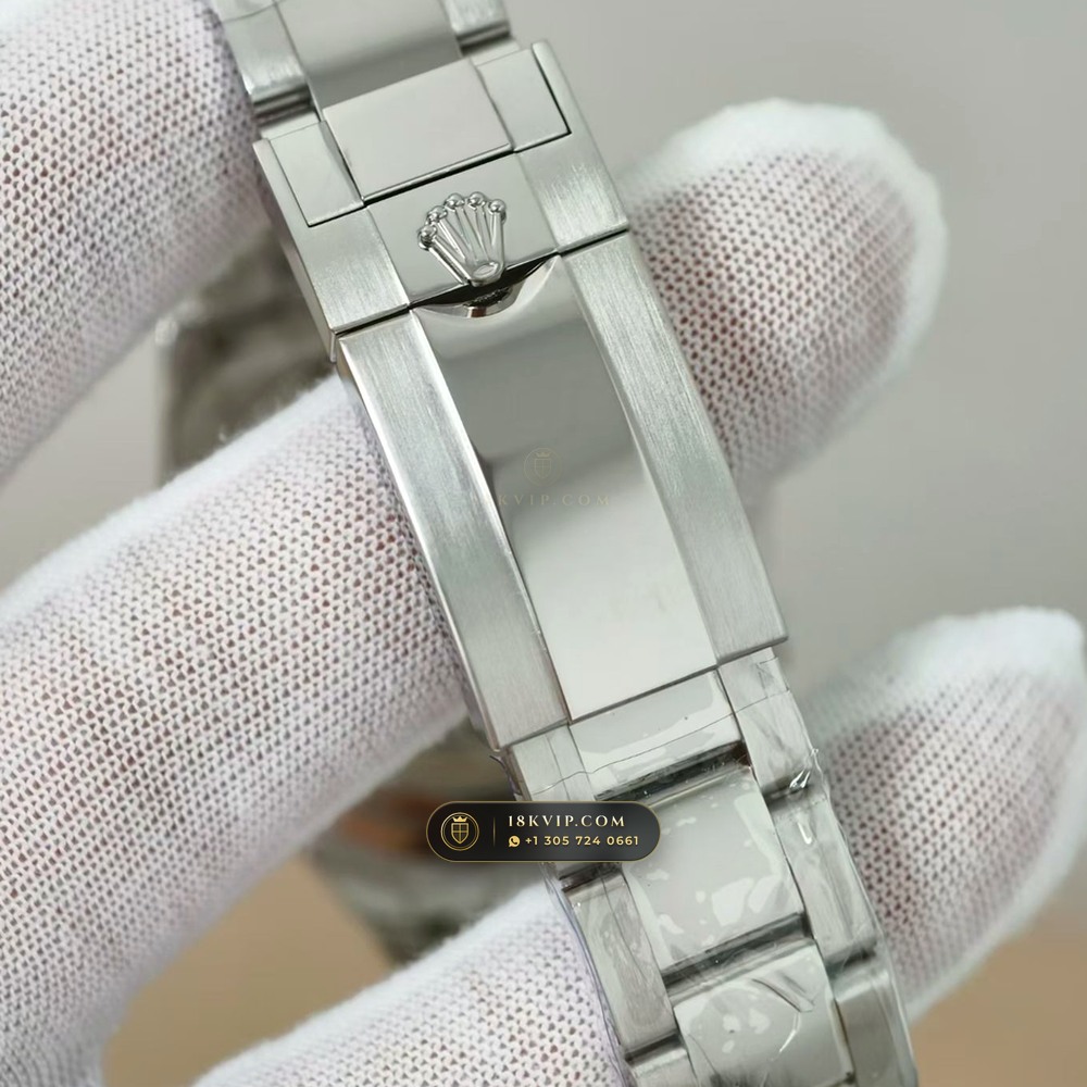 Rolex Cosmograph Daytona 18K White Gold Ref. 126509 — Private Vault Edition — Studio Gallery Plate V in 18K White Gold Au750 (216.7g Verified Mass, Rolex Manufacture Cal. 4131 - 72h Power Reserve)