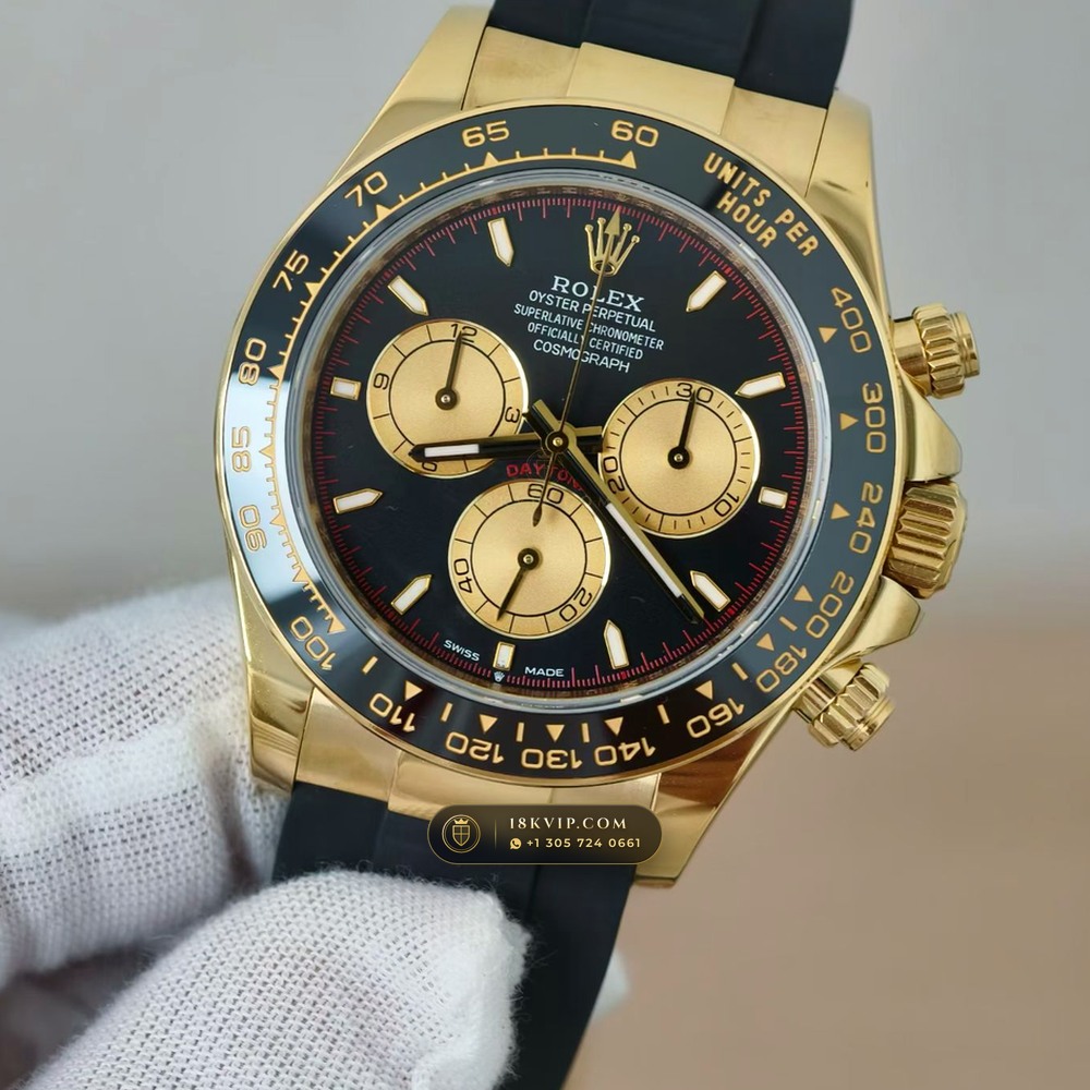 Rolex Cosmograph Daytona 18K Yellow Gold Free-Sprung Calibre Ref. 126518LN — Private Vault Edition — Studio Gallery Plate III in 18K Yellow Gold Au750 (160.6g Verified Mass, Rolex Manufacture Cal. 4131 - 72h Power Reserve)
