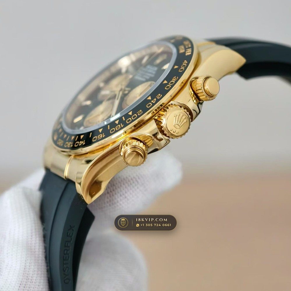 Rolex Cosmograph Daytona 18K Yellow Gold Free-Sprung Calibre Ref. 126518LN — Private Vault Edition — Studio Gallery Plate IV in 18K Yellow Gold Au750 (160.6g Verified Mass, Rolex Manufacture Cal. 4131 - 72h Power Reserve)