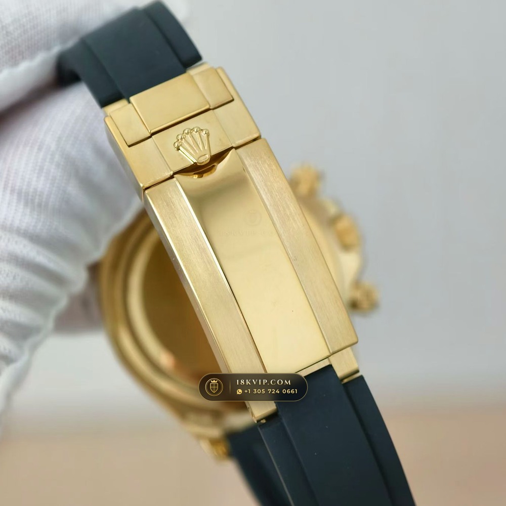 Rolex Cosmograph Daytona 18K Yellow Gold Free-Sprung Calibre Ref. 126518LN — Private Vault Edition — Studio Gallery Plate V in 18K Yellow Gold Au750 (160.6g Verified Mass, Rolex Manufacture Cal. 4131 - 72h Power Reserve)