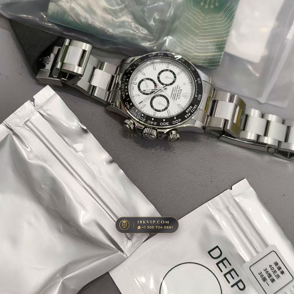 Rolex Cosmograph Daytona Custom SW Dial Deep Crystal Optics Ref. 126500 — Private Vault Edition — Studio Gallery Plate XI in 904L Stainless Steel Custom Architecture (143.1g Verified Mass, Rolex Manufacture Cal. 4131 - 72h Power Reserve)