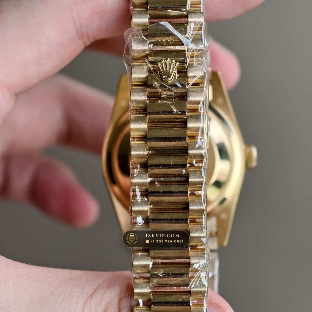 Rolex Day-Date 36 Natural Ferrite Stone Dial 18K Yellow Gold Ref. 18238 — Private Vault Edition — Studio Gallery Plate IX in 18K Yellow Gold Au750 (141.5g Verified Mass, Rolex Manufacture Cal. 3155)
