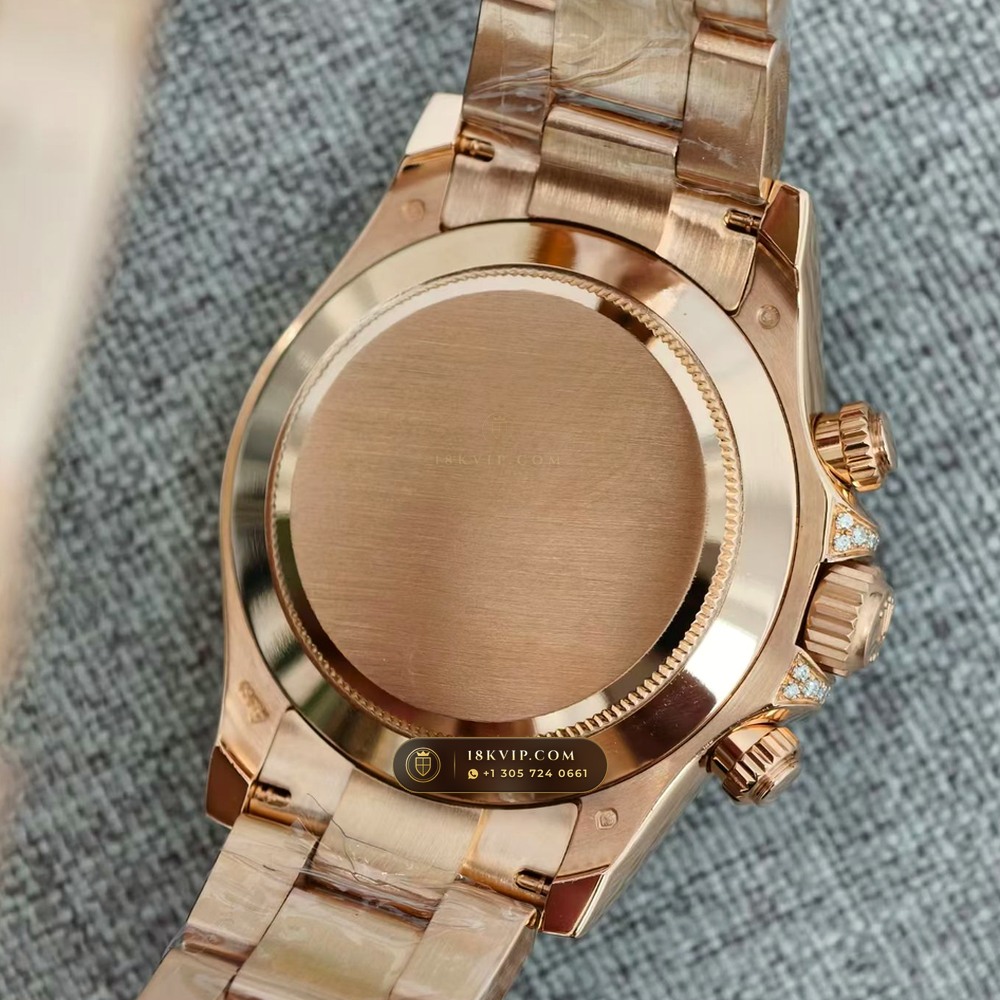 Rolex Cosmograph Daytona Rainbow Sapphire Bezel 18K Everose Gold Deep Crystal Optics Ref. 116595RBOW — Private Vault Edition — Studio Gallery Plate VI in 18K Rose Gold Au750 (216.8g Verified Mass, Rolex Manufacture Cal. 4130 - 72h Power Reserve)
