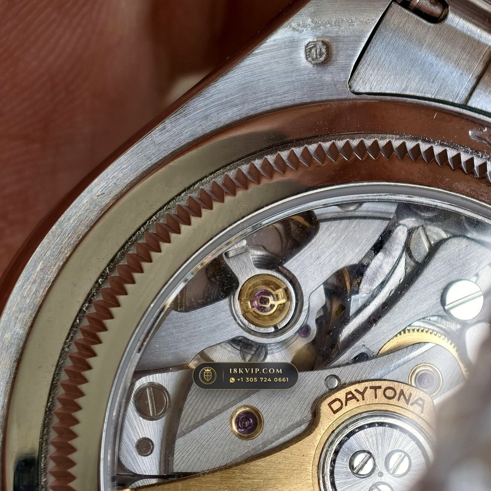 Rolex Cosmograph Daytona Le Mans 100th Anniversary 18K White Gold Ref. 126529LN — Private Vault Edition — Studio Gallery Plate IX in 18K White Gold Au750 (216.5g Verified Mass, Rolex Manufacture Cal. 4132 - 24h Le Mans)