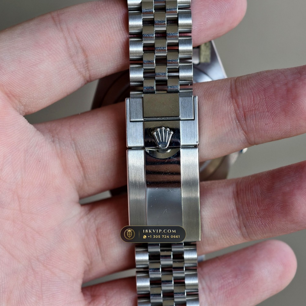 Rolex GMT-Master II Bruce Wayne Grey & Black Cerachrom Ref. 126710GRNR — Private Vault Edition — Studio Gallery Plate XII in 904L Stainless Steel Custom Architecture (143.6g Verified Mass, Rolex Manufacture Cal. 3285 - 70h Power Reserve)