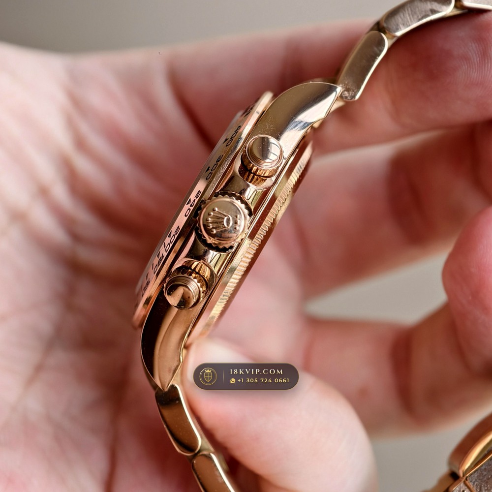 Rolex Cosmograph Daytona 18K Everose Gold Ref. 116505 — Private Vault Edition — Studio Gallery Plate V in 18K Rose Gold Au750 (216.6g Verified Mass, Rolex Manufacture Cal. 4130 - 72h Power Reserve)