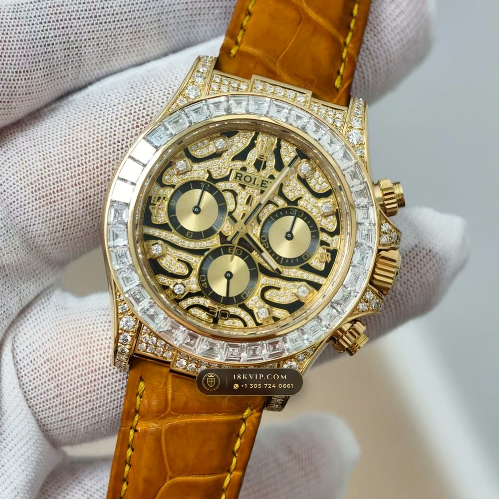 Rolex Cosmograph Daytona Baguette Diamond Edition 18K Yellow Gold Ref. 116588TBR — Private Vault Edition — Studio Gallery Plate III in 18K Yellow Gold Au750 (160.4g Verified Mass, Rolex Manufacture Cal. 4130 - 72h Power Reserve)
