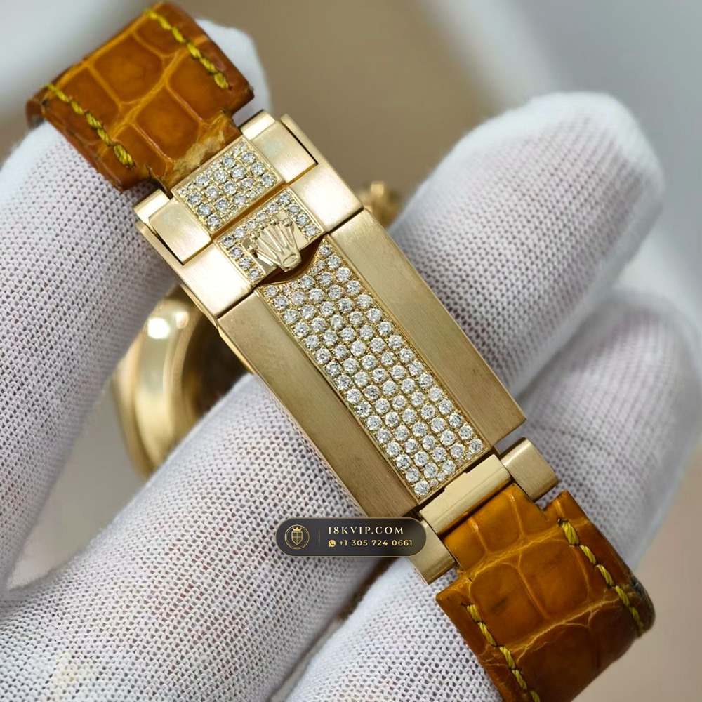 Rolex Cosmograph Daytona Baguette Diamond Edition 18K Yellow Gold Ref. 116588TBR — Private Vault Edition — Studio Gallery Plate VI in 18K Yellow Gold Au750 (160.4g Verified Mass, Rolex Manufacture Cal. 4130 - 72h Power Reserve)