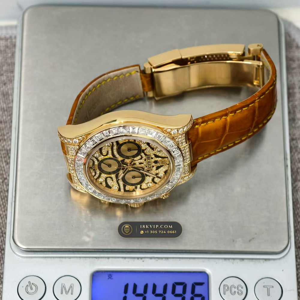 Rolex Cosmograph Daytona Baguette Diamond Edition 18K Yellow Gold Ref. 116588TBR — Private Vault Edition — Studio Gallery Plate IX in 18K Yellow Gold Au750 (160.4g Verified Mass, Rolex Manufacture Cal. 4130 - 72h Power Reserve)