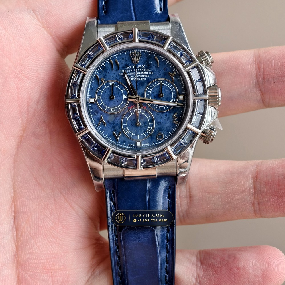 Rolex Cosmograph Daytona Blue Sodalite Stone Dial Diamond-Set Bezel 18K White Gold Ref. 116589SACI — Private Vault Edition — Studio Gallery Plate IV in 18K White Gold Au750 (153.8g Verified Mass, Rolex Manufacture Cal. 4130 - 72h Power Reserve)