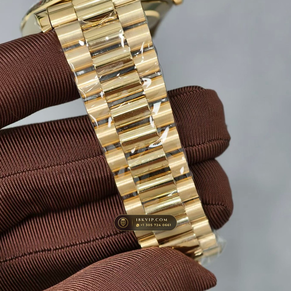 Rolex Day-Date 40 18K Yellow Gold Ref. 228238 — Private Vault Edition — Studio Gallery Plate VI in 18K Yellow Gold Au750 (210.2g Verified Mass, Rolex Manufacture Cal. 3255 - 70h Power Reserve)