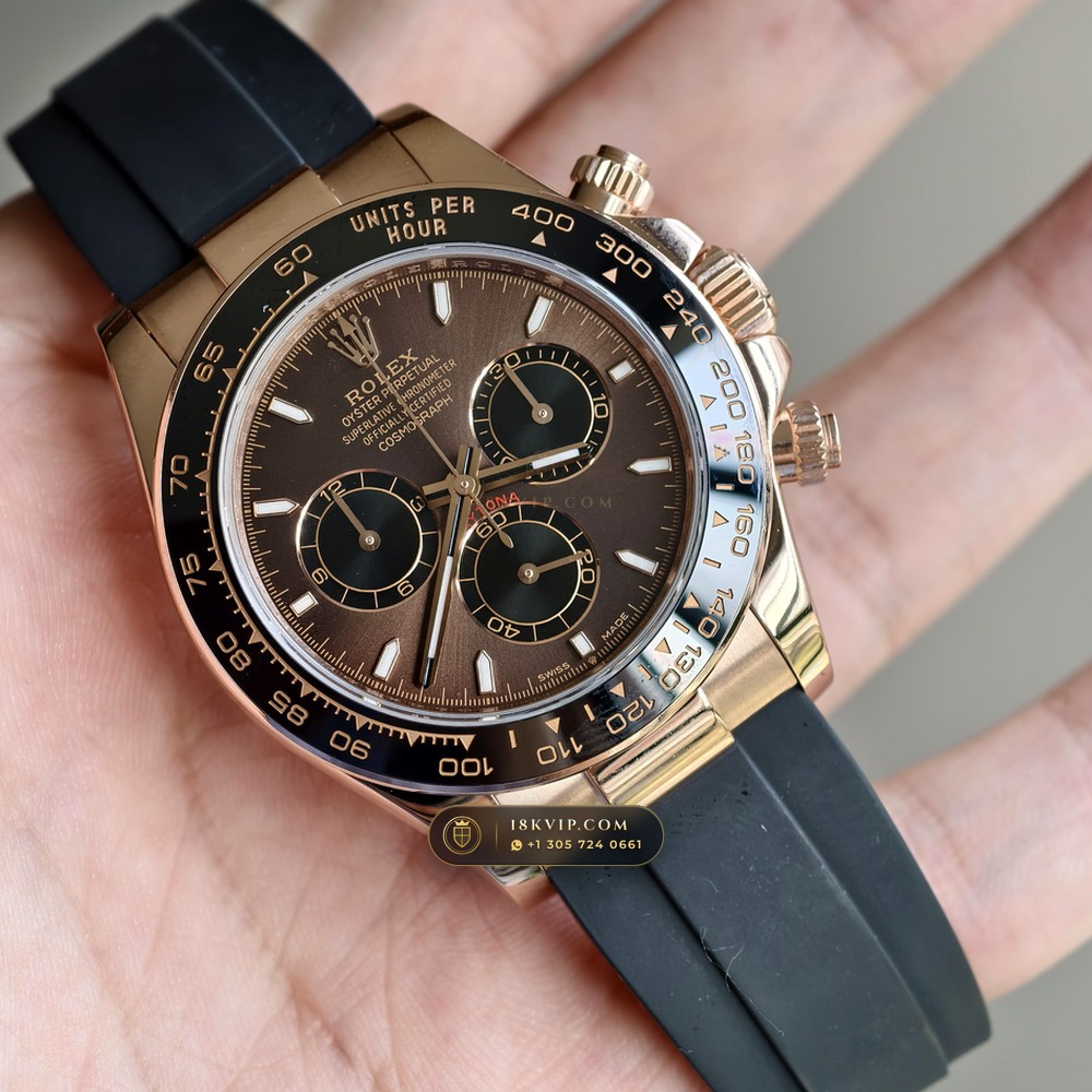 Rolex Cosmograph Daytona 18K Everose Gold Ref. 126515LN — Private Vault Edition — Studio Gallery Plate II in 18K Rose Gold Au750 (160.6g Verified Mass, Rolex Manufacture Cal. 4131 - 72h Power Reserve)